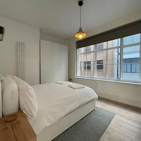Stylish City-Centre Apartment With Balcony Liverpool Exterior photo