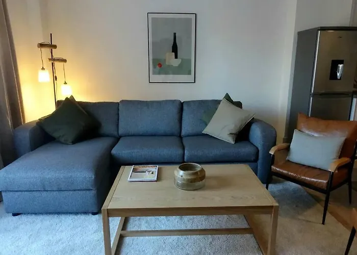Stylish City-Centre Apartment With Balcony